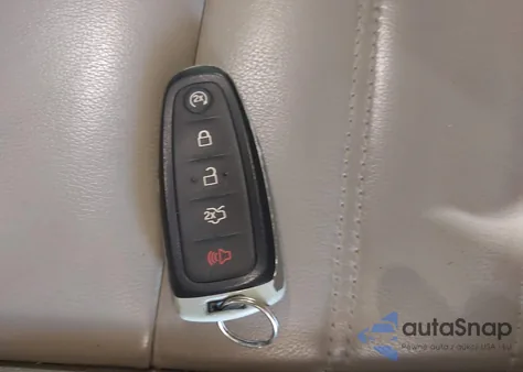 2017 Ford Escape Titanium из США, поврежденный, VIN 1FMCU9J99HUC13516